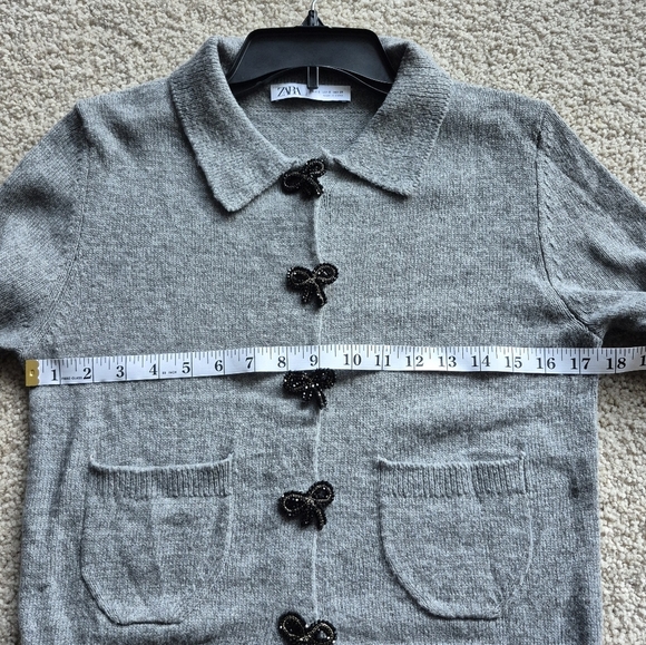 Zara Heather coquette Gray Knit Cardigan with Sequin Buttons and Bows Size Small - Picture 9 of 13